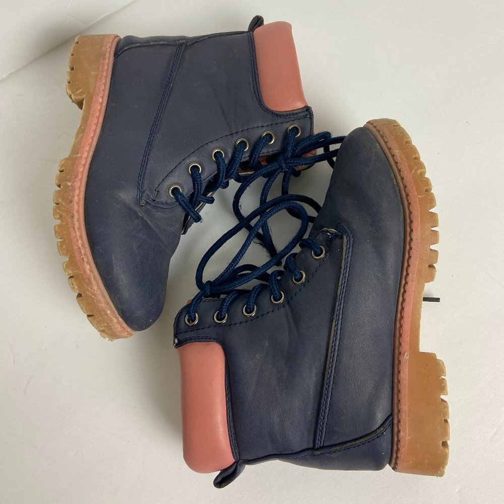 Faux fur inside girls navy and pink boots Sz 10